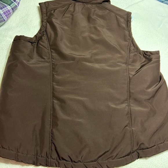 Women's Lovely Padded 2X Vest. Chocolate Brown. Preloved. (824) - Picture 2 of 3